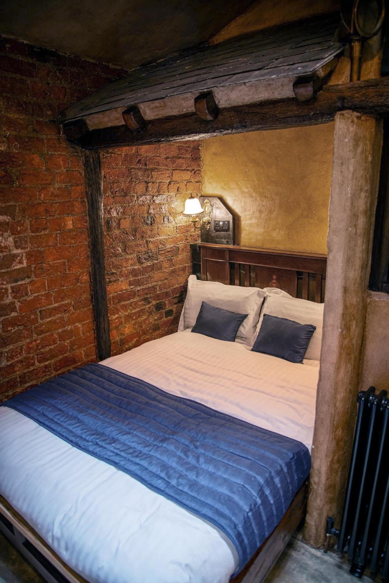 Hocus Pocus Tiny Hotel Йорк Номер фото
